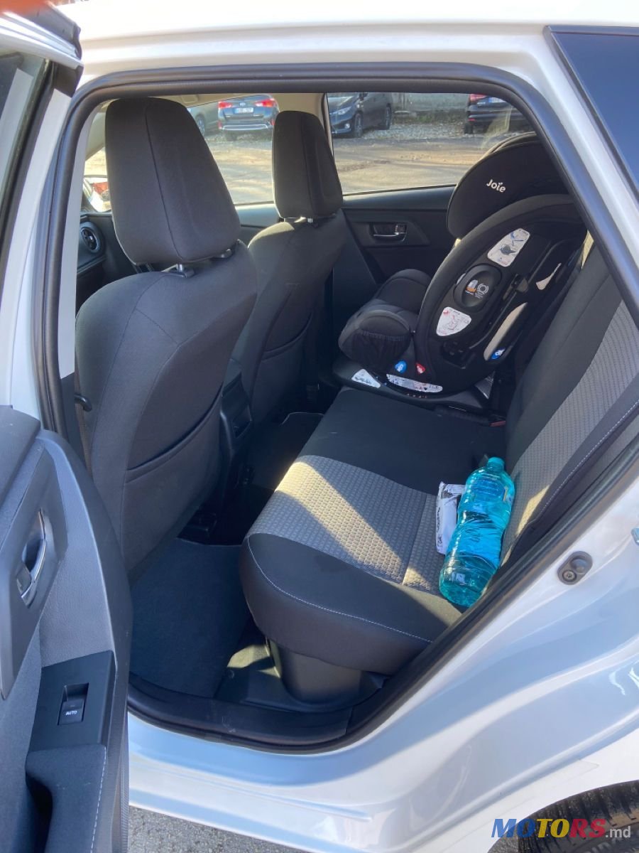 2015' Toyota Auris photo #4