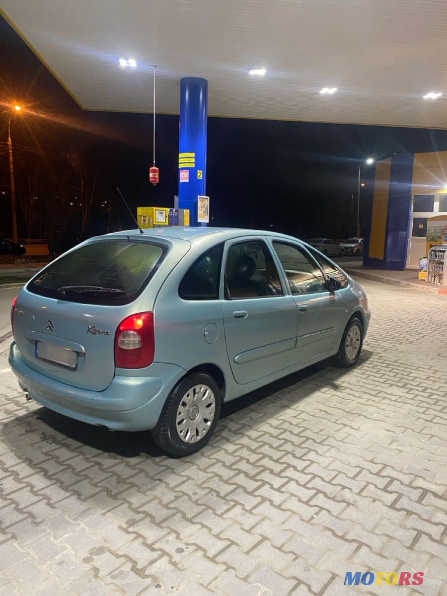 2003' Citroen Xsara Picasso photo #3