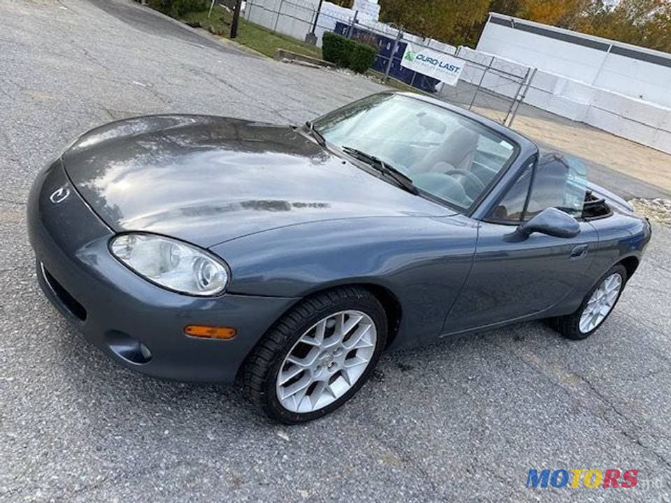 2002' Mazda MX-5 photo #1