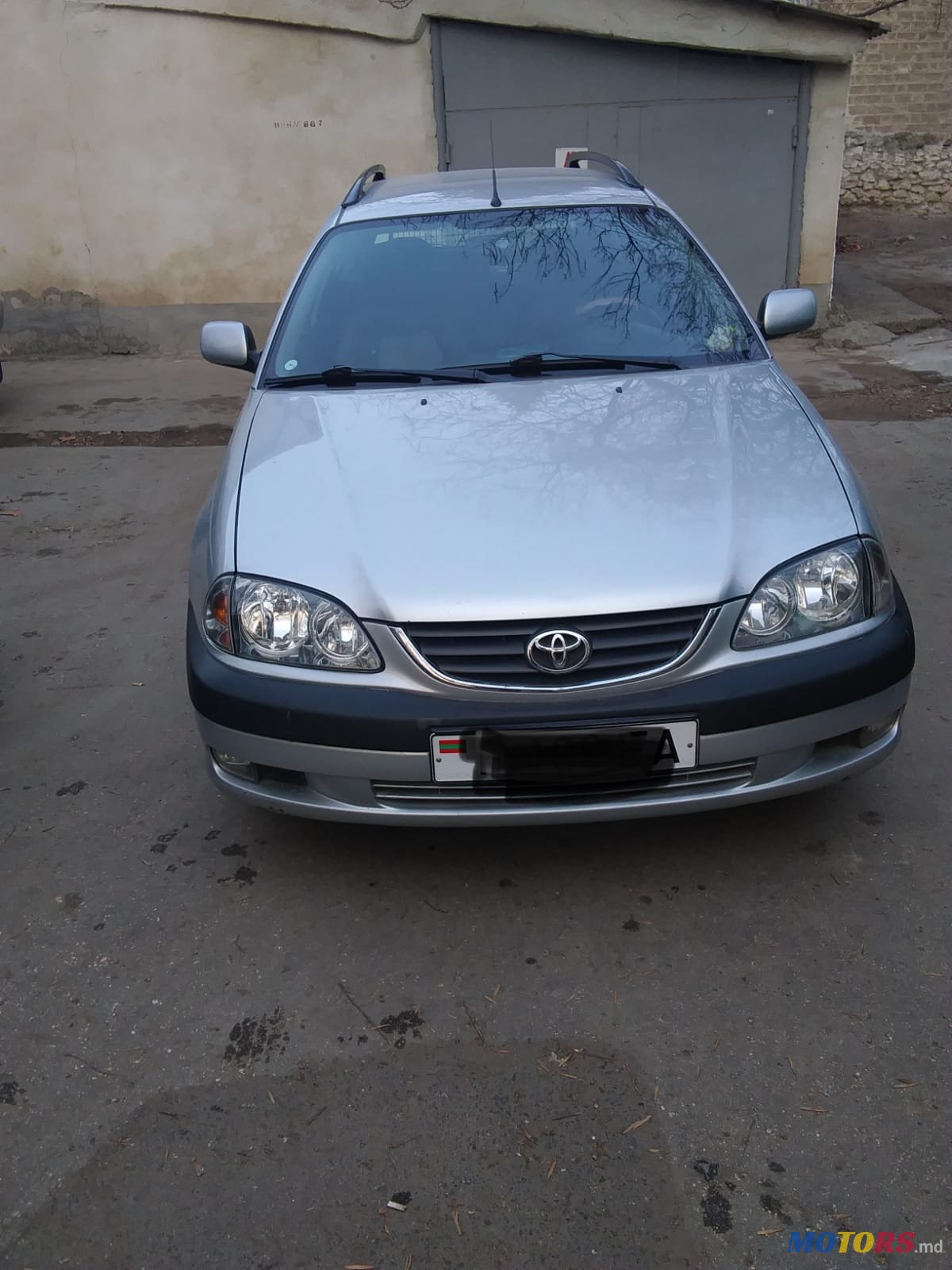 2001' Toyota Avensis photo #3