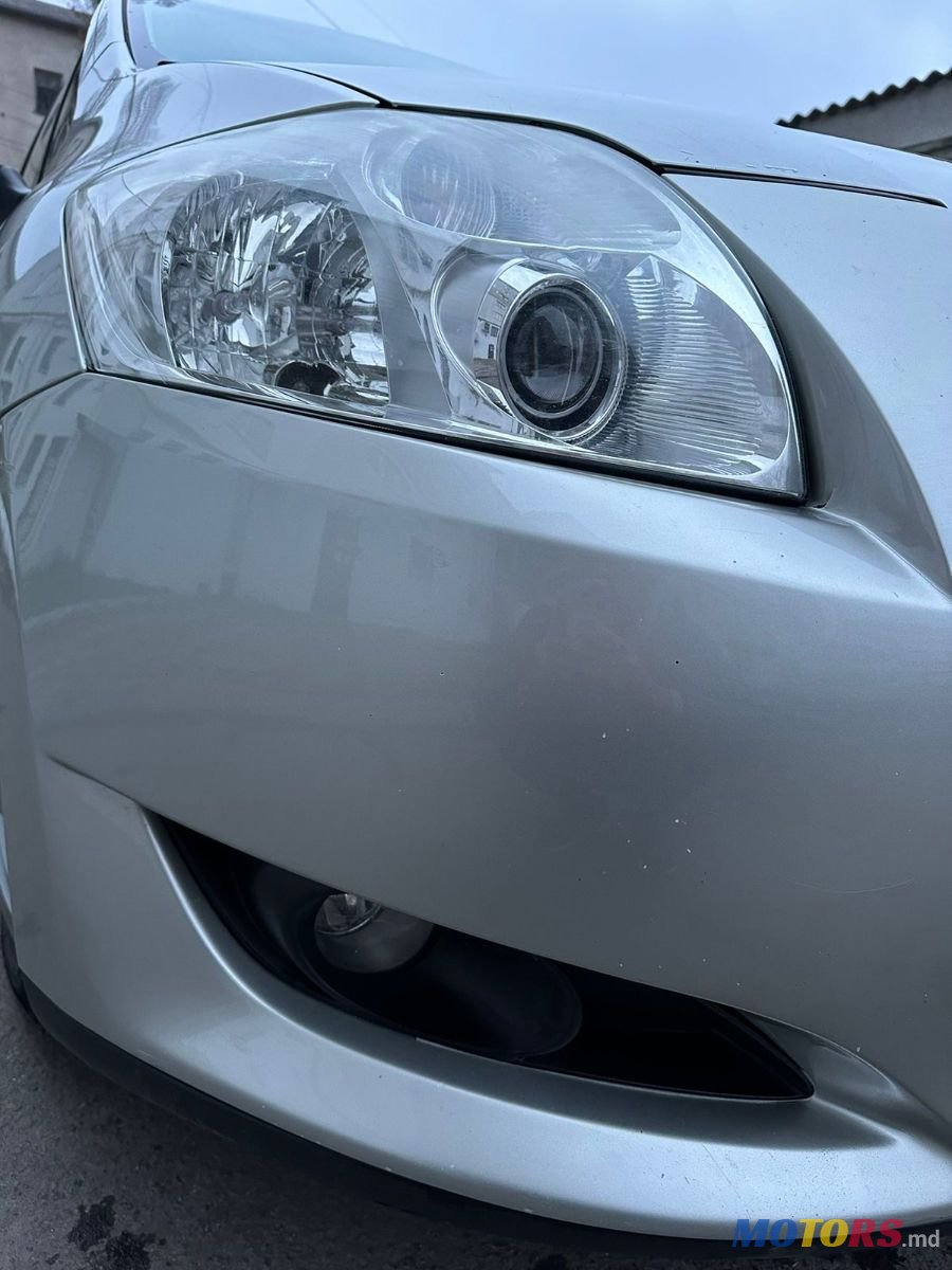 2008' Toyota Auris photo #6