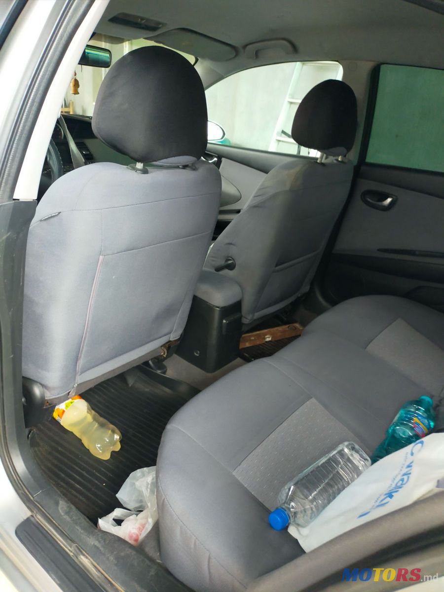 2003' Nissan Primera photo #5