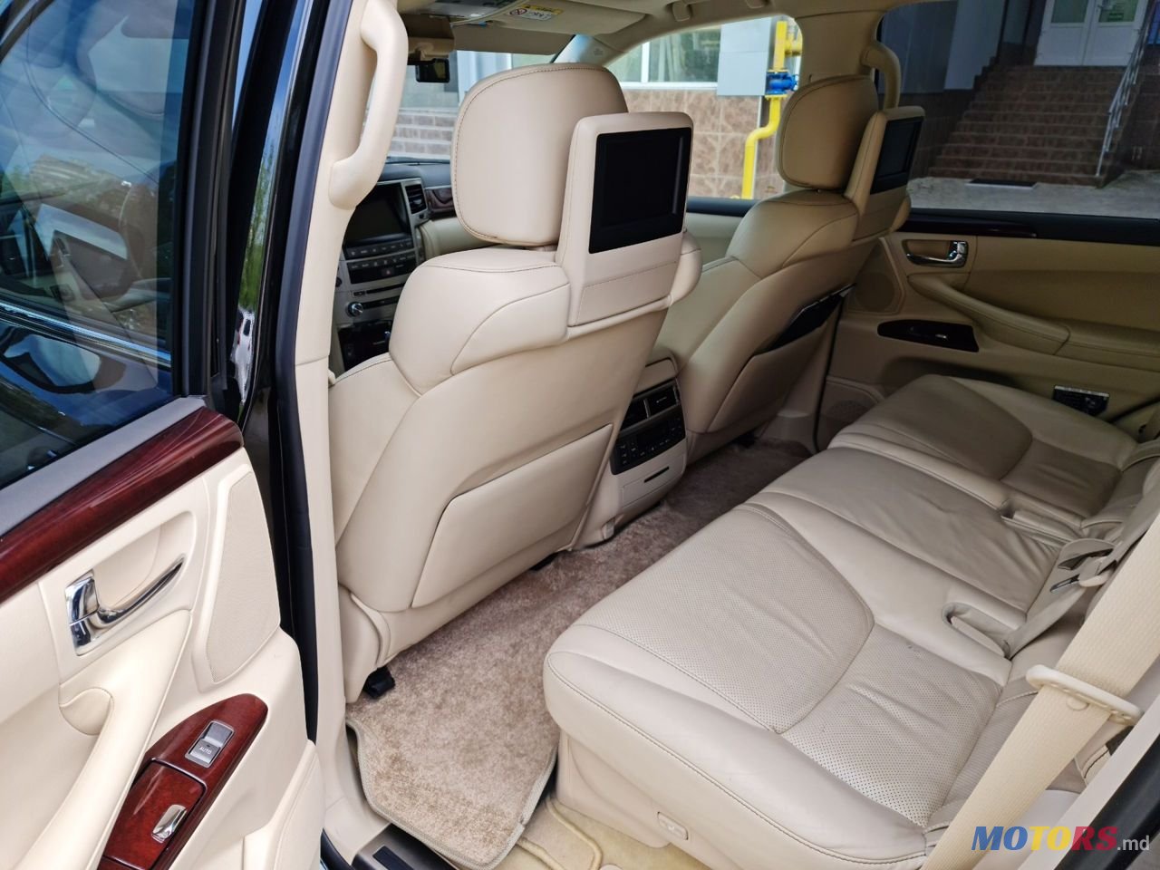 2013' Lexus Lx Series photo #6