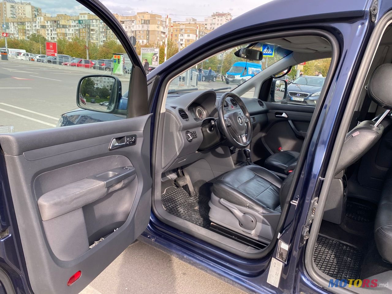 2012' Volkswagen Caddy photo #3