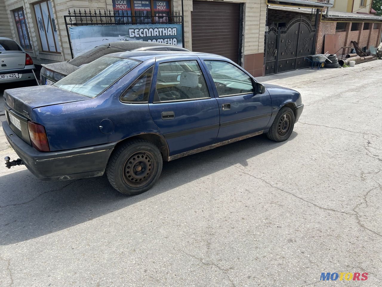 1991' Opel Vectra photo #1
