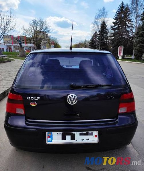 2000' Volkswagen Golf photo #1