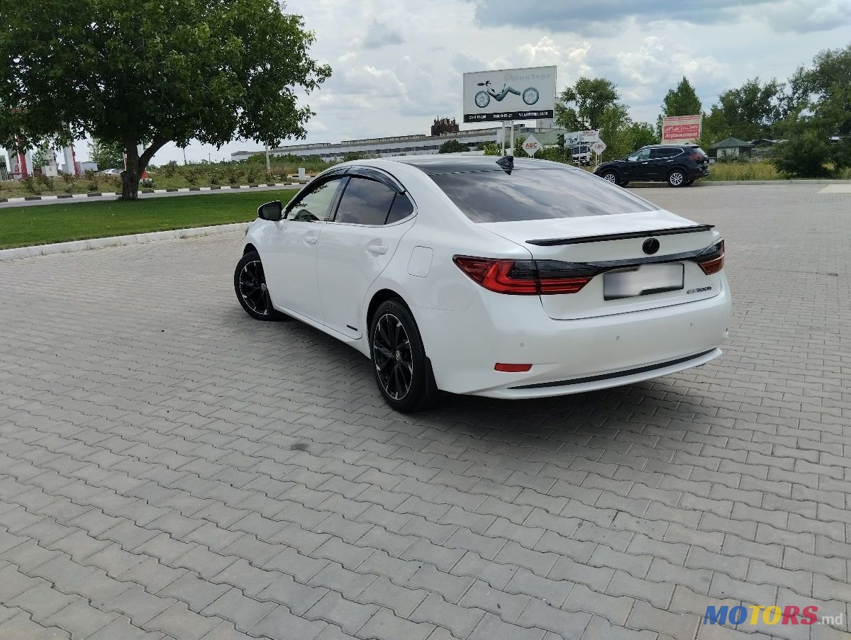 2017' Lexus Es Series photo #3