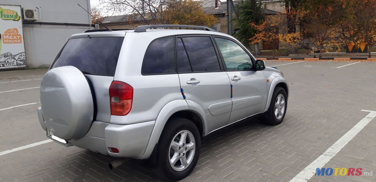 2002' Toyota RAV4 photo #3