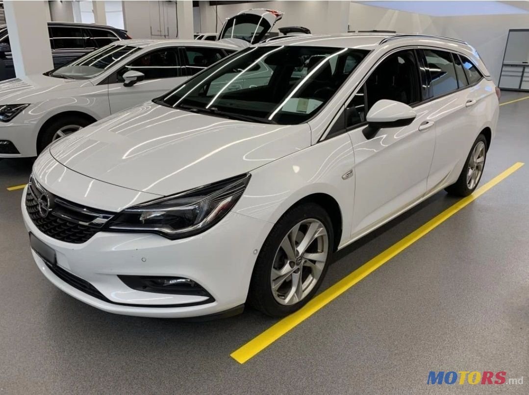 2017' Opel Astra photo #1
