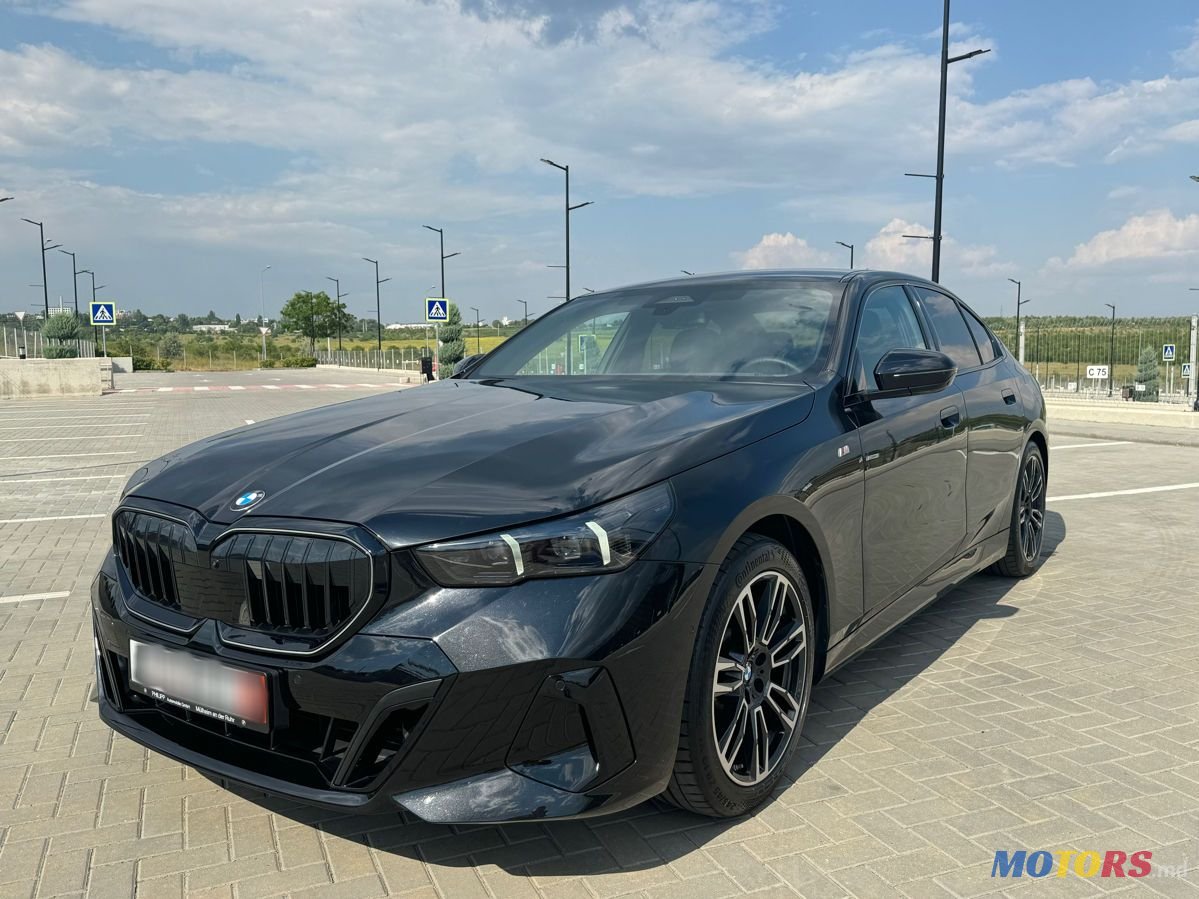 2023' BMW 5 Series photo #4