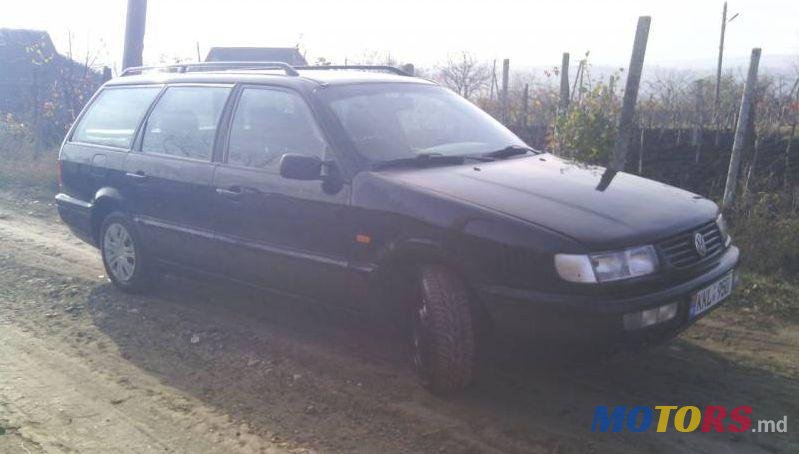 1995' Volkswagen Passat photo #3