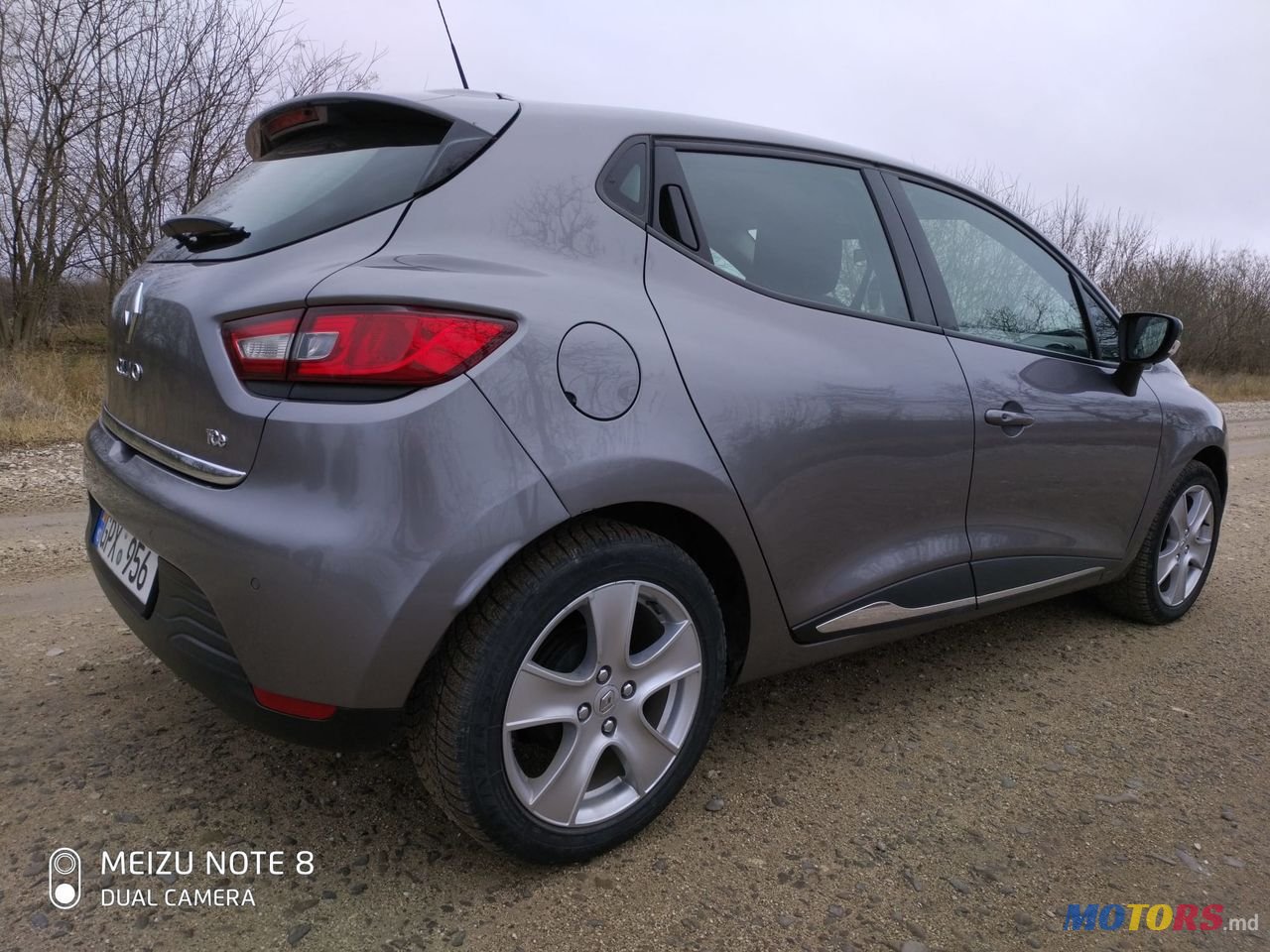 2013' Renault Clio photo #5