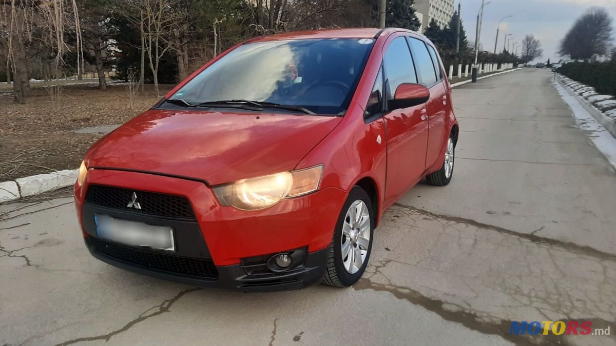 2008' Mitsubishi Colt photo #1