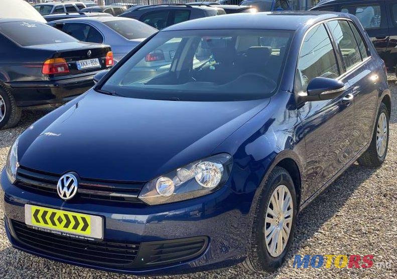 2010' Volkswagen Golf photo #1