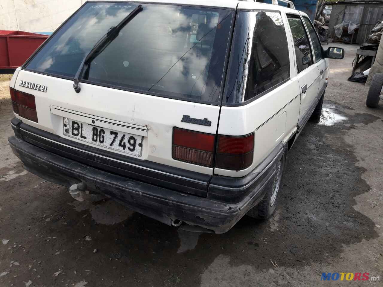 1996' Renault 21 photo #6