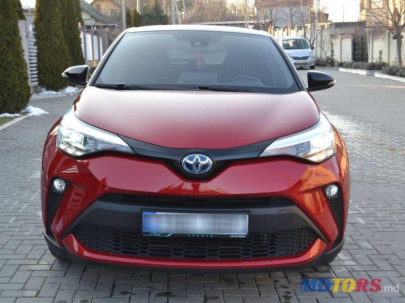 2020' Toyota C-HR photo #4