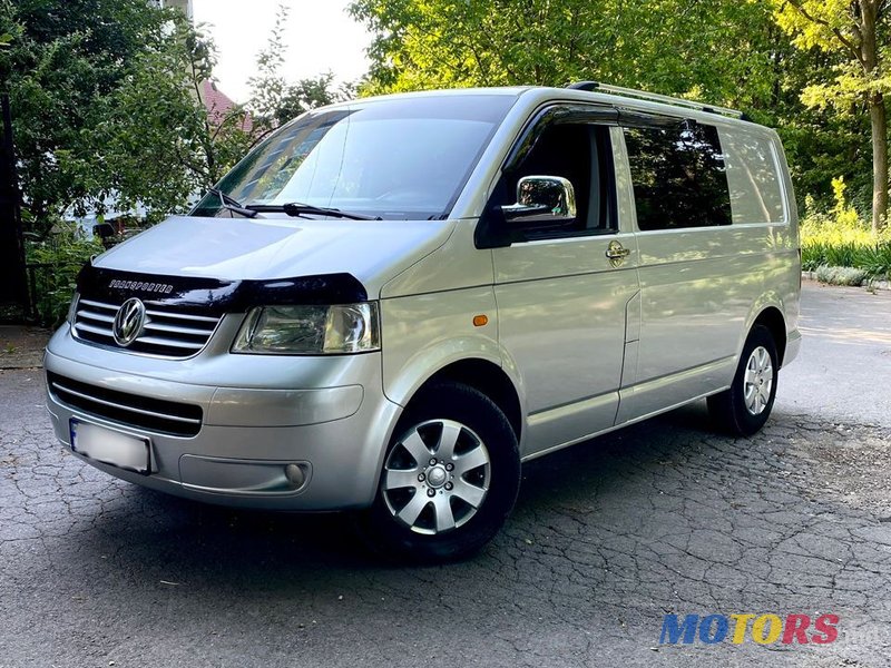 2007' Volkswagen Transporter photo #2