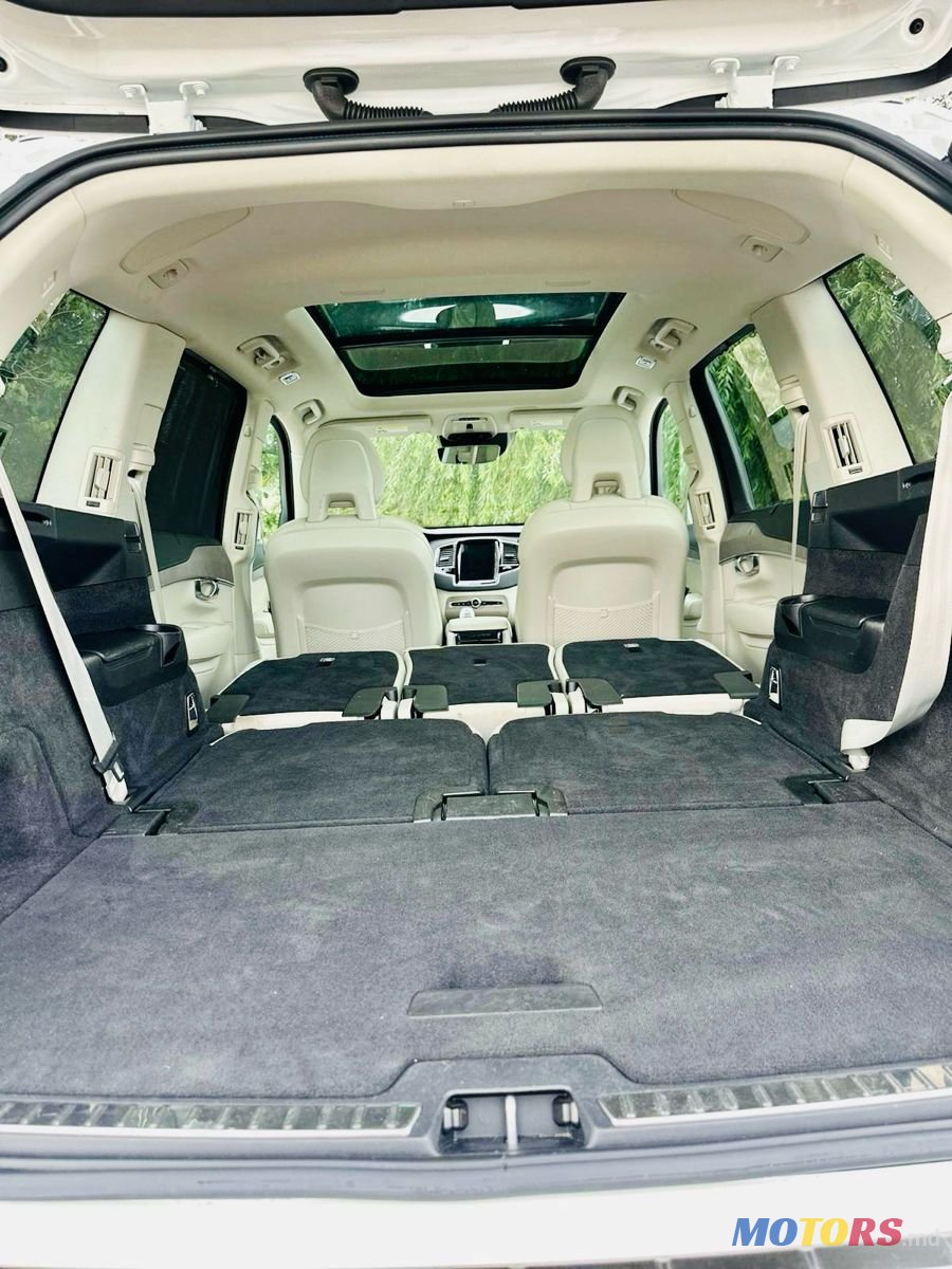 2021' Volvo XC90 photo #5