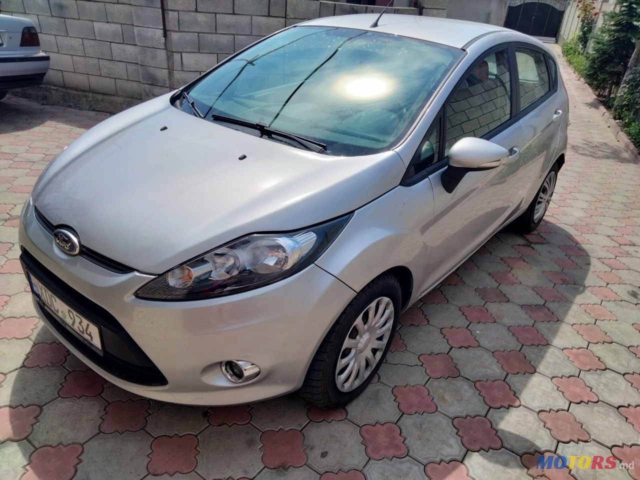 2012' Ford Fiesta photo #3