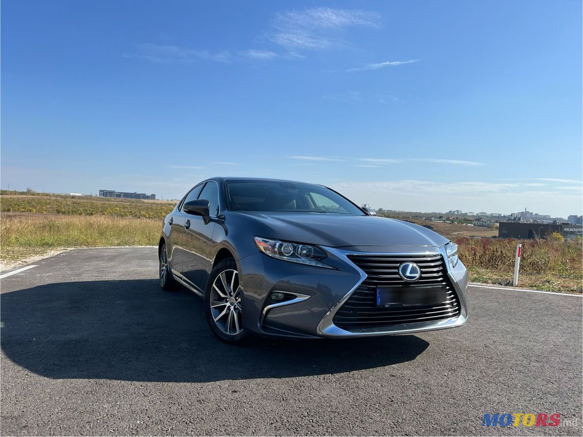 2016' Lexus Es Series photo #1