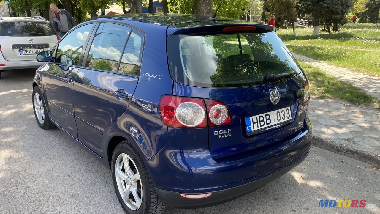 2007' Volkswagen Golf photo #3