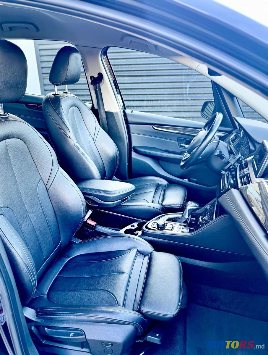 2015' BMW 2 Series Gran Tourer photo #4