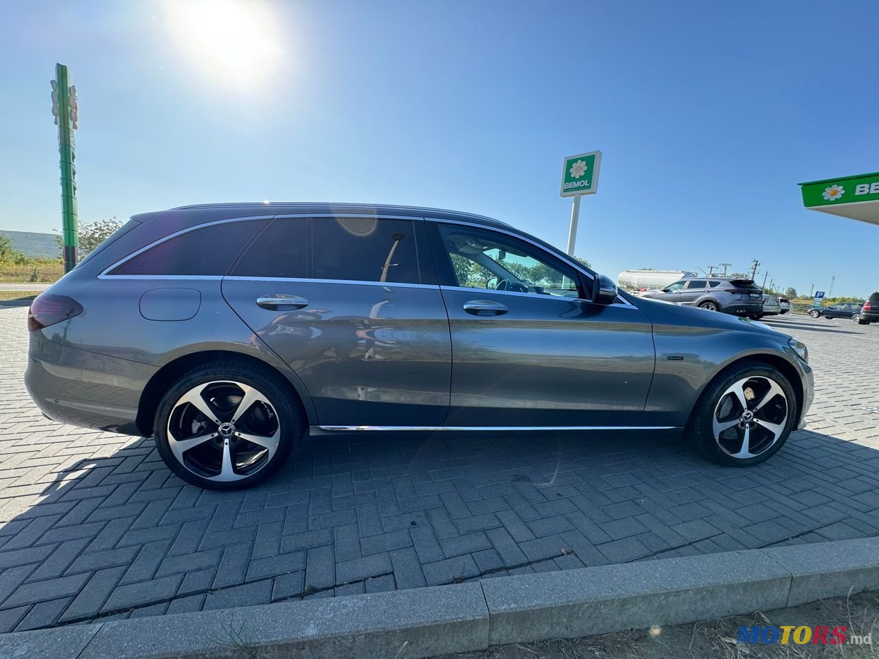 2019' Mercedes-Benz C-Class photo #3