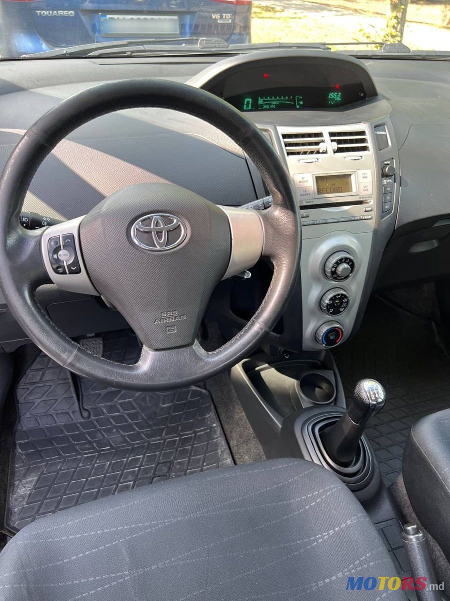 2006' Toyota Yaris photo #1