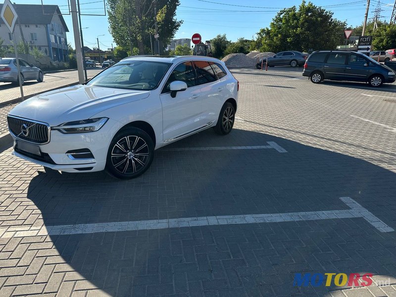 2018' Volvo XC60 photo #3