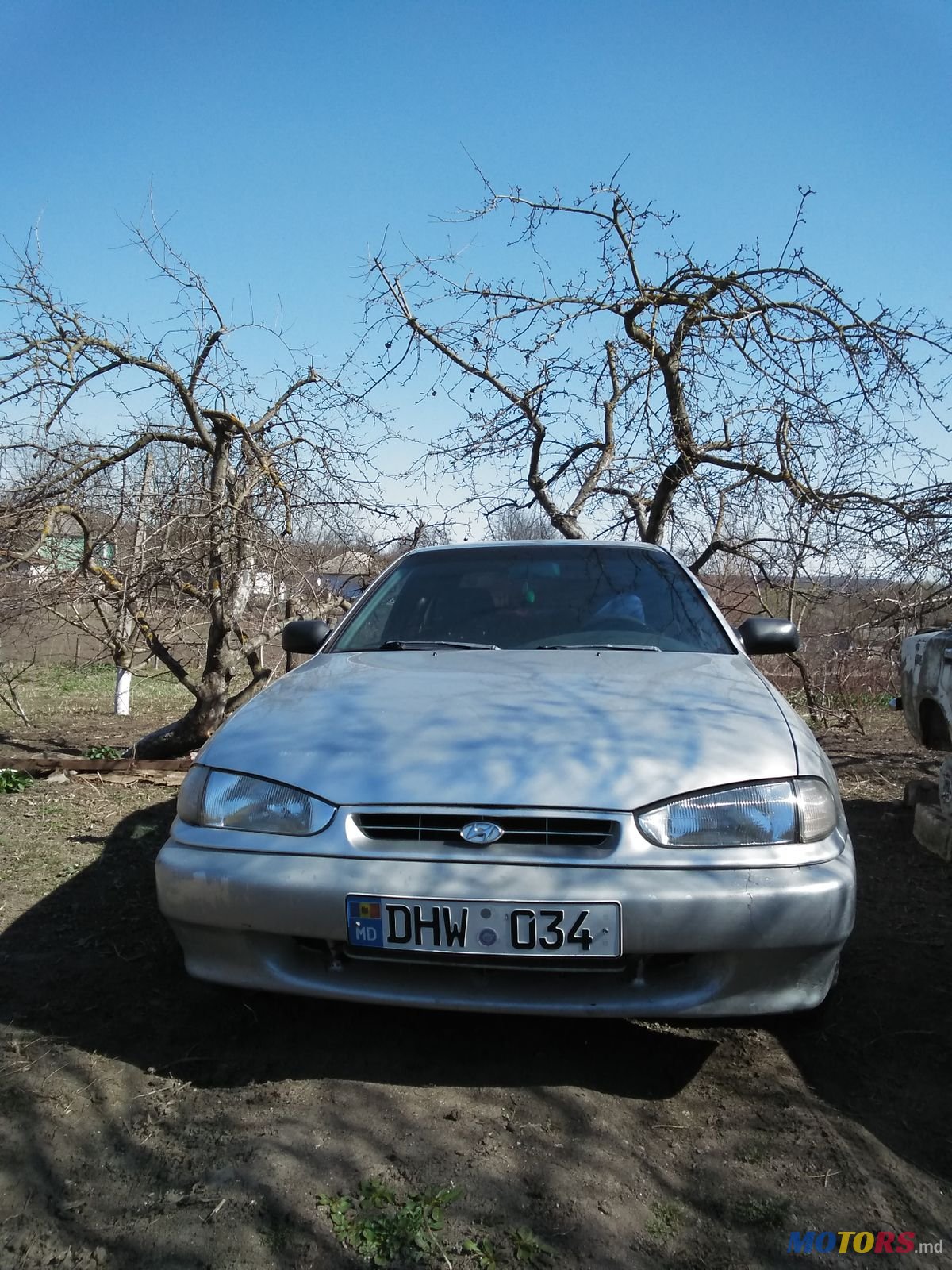 1994' Hyundai Lantra photo #4