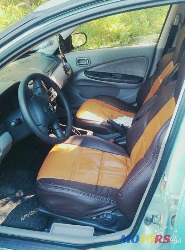 2001' Nissan Almera photo #3