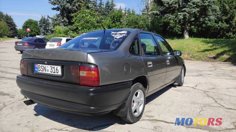1992' Opel Vectra photo #6