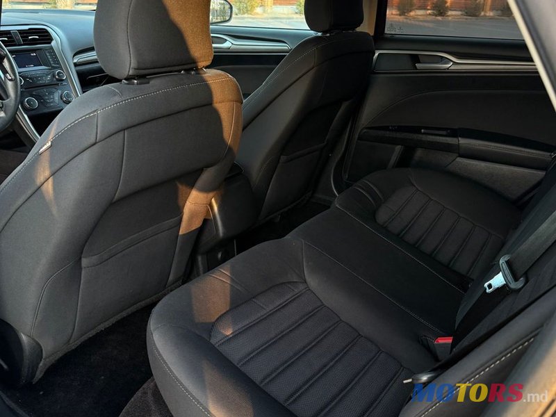 2017' Ford Fusion photo #6