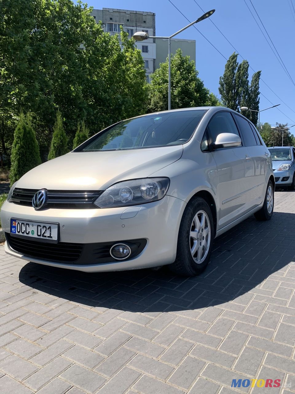 2010' Volkswagen Golf Plus photo #1