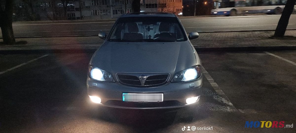 2002' Nissan Maxima photo #4