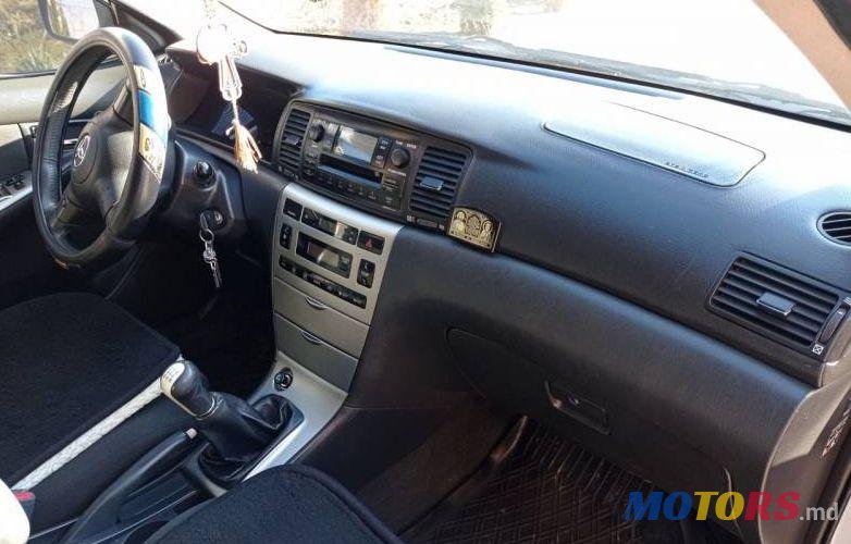 2005' Toyota Corolla photo #1