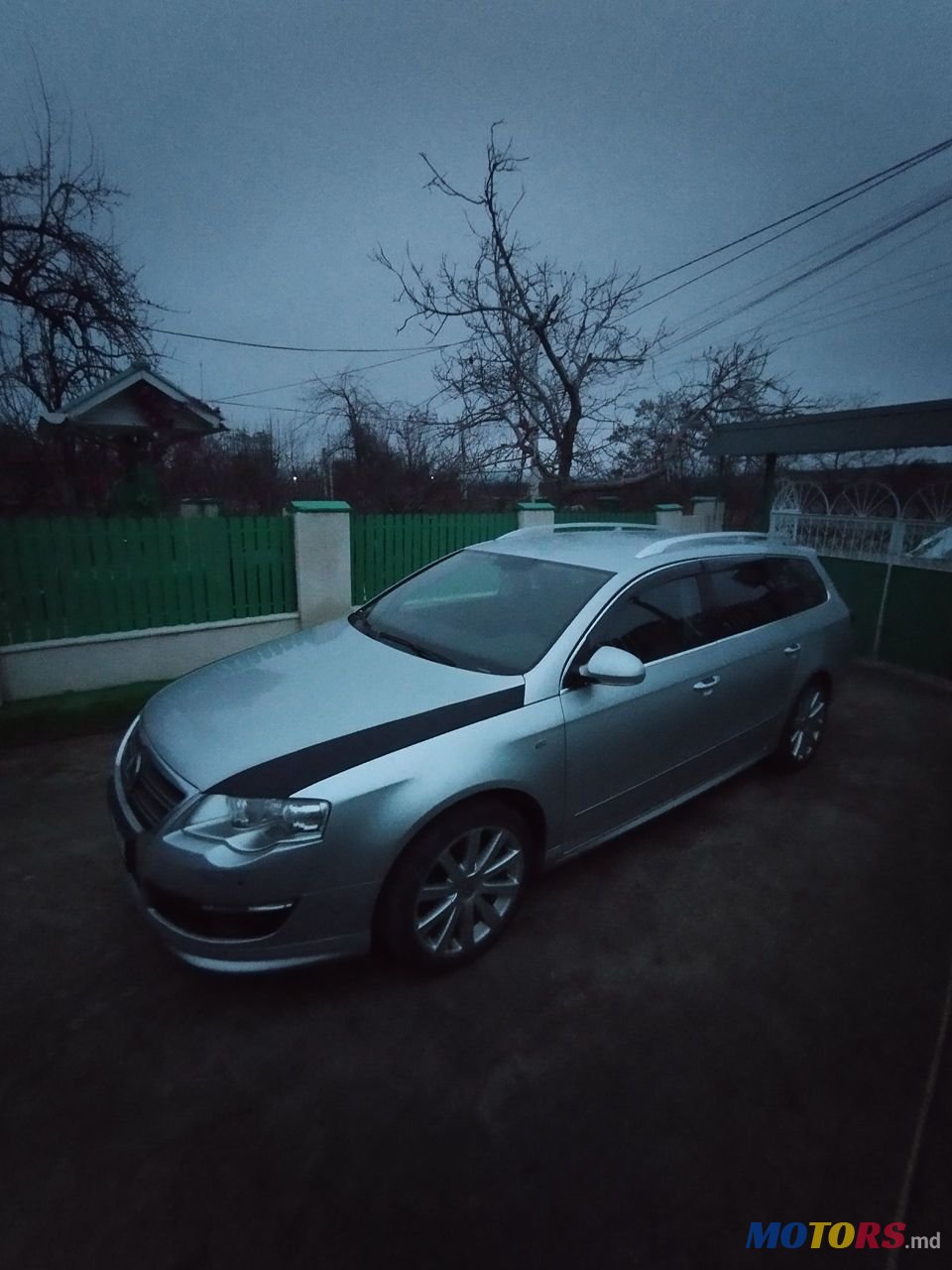 2010' Volkswagen Passat photo #6