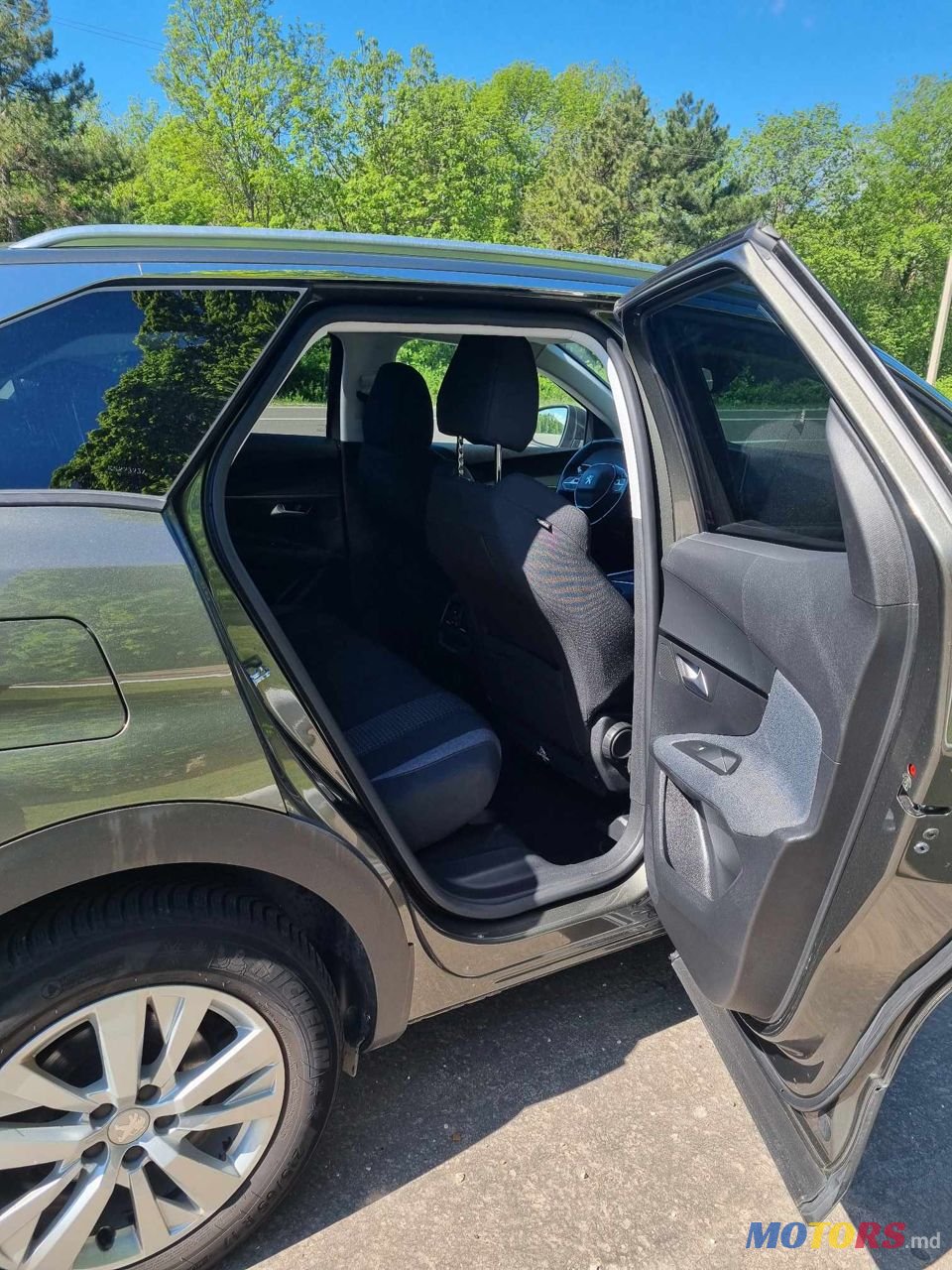 2019' Peugeot 3008 photo #5