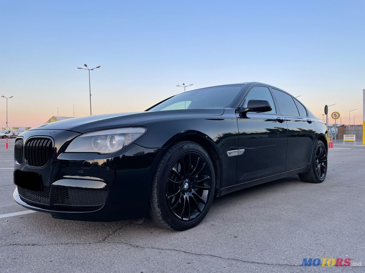 2011' BMW 7 Series photo #6