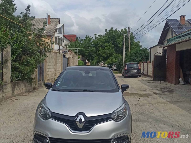 2014' Renault Captur photo #3