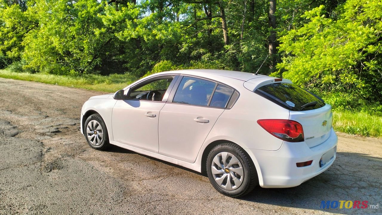 2013' Chevrolet Cruze photo #5