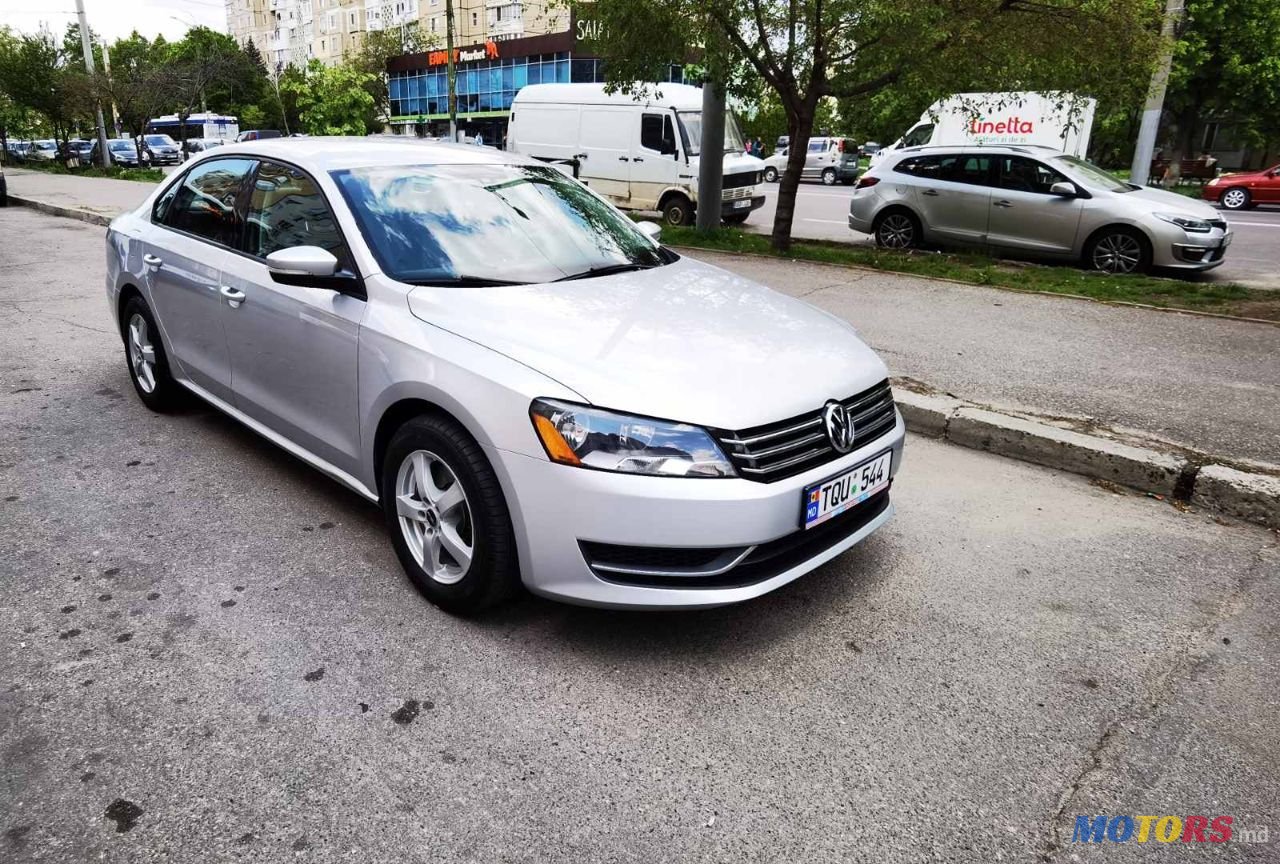 2014' Volkswagen Passat photo #5