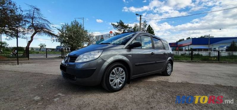 2004' Renault Grand Scenic photo #1