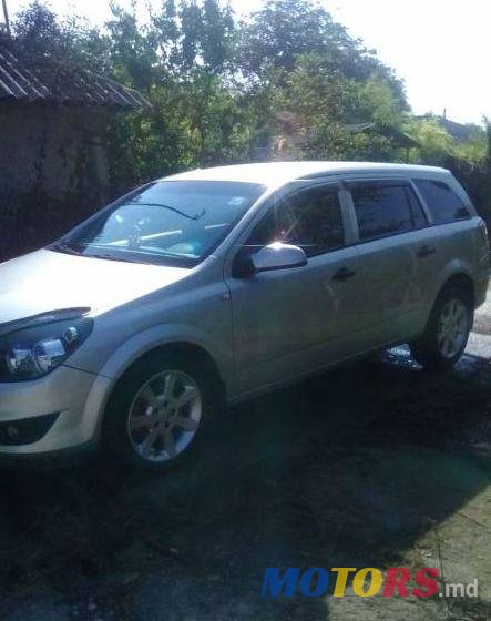 2008' Opel Astra photo #1