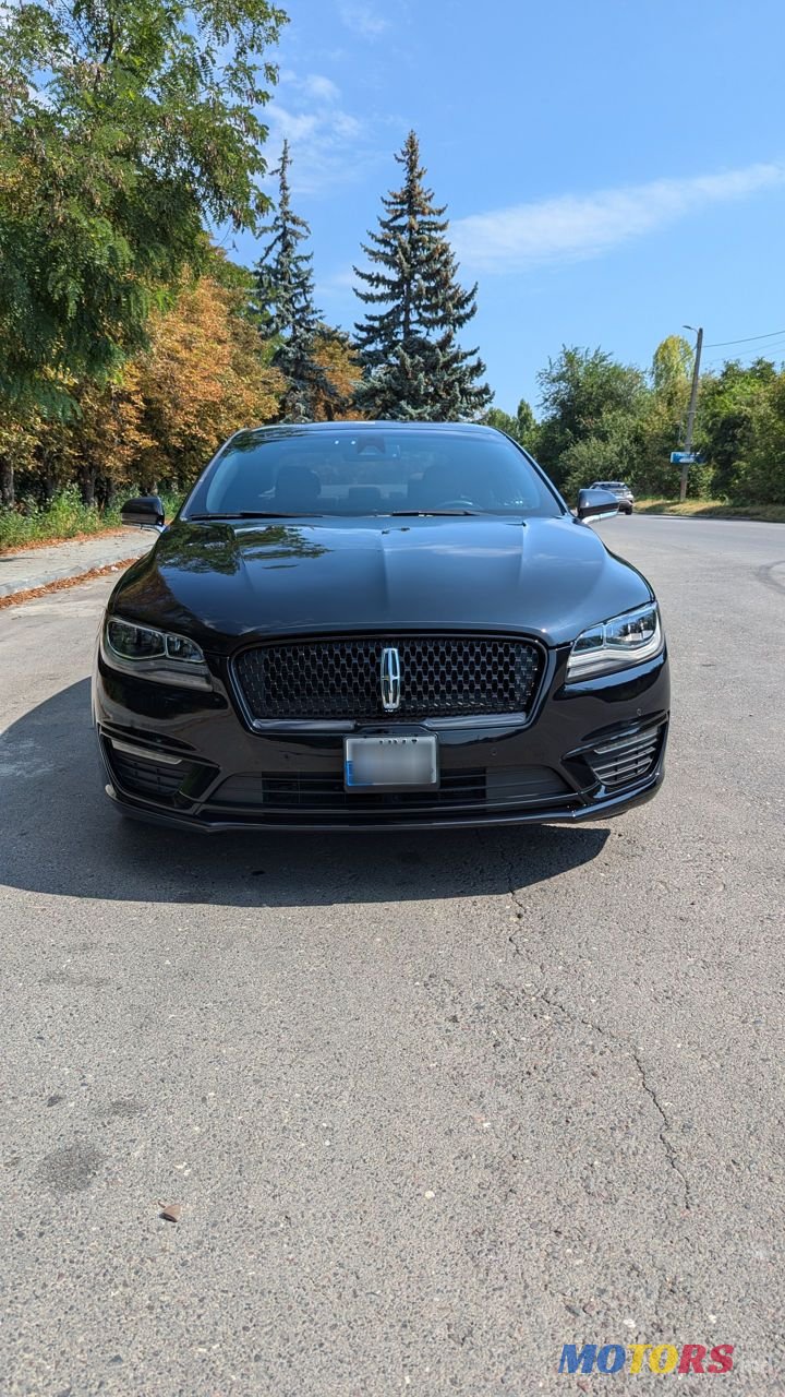 2019' Lincoln MKZ photo #2