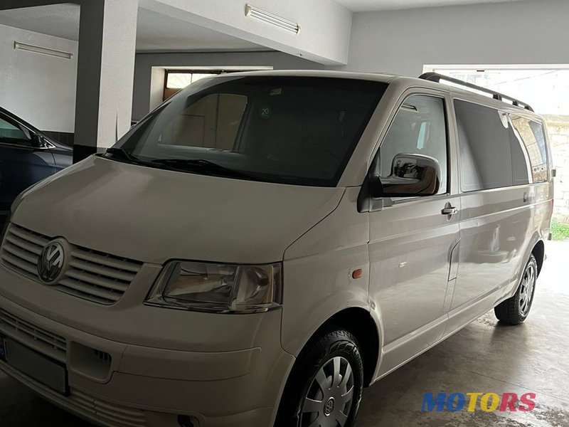 2007' Volkswagen Transporter photo #5