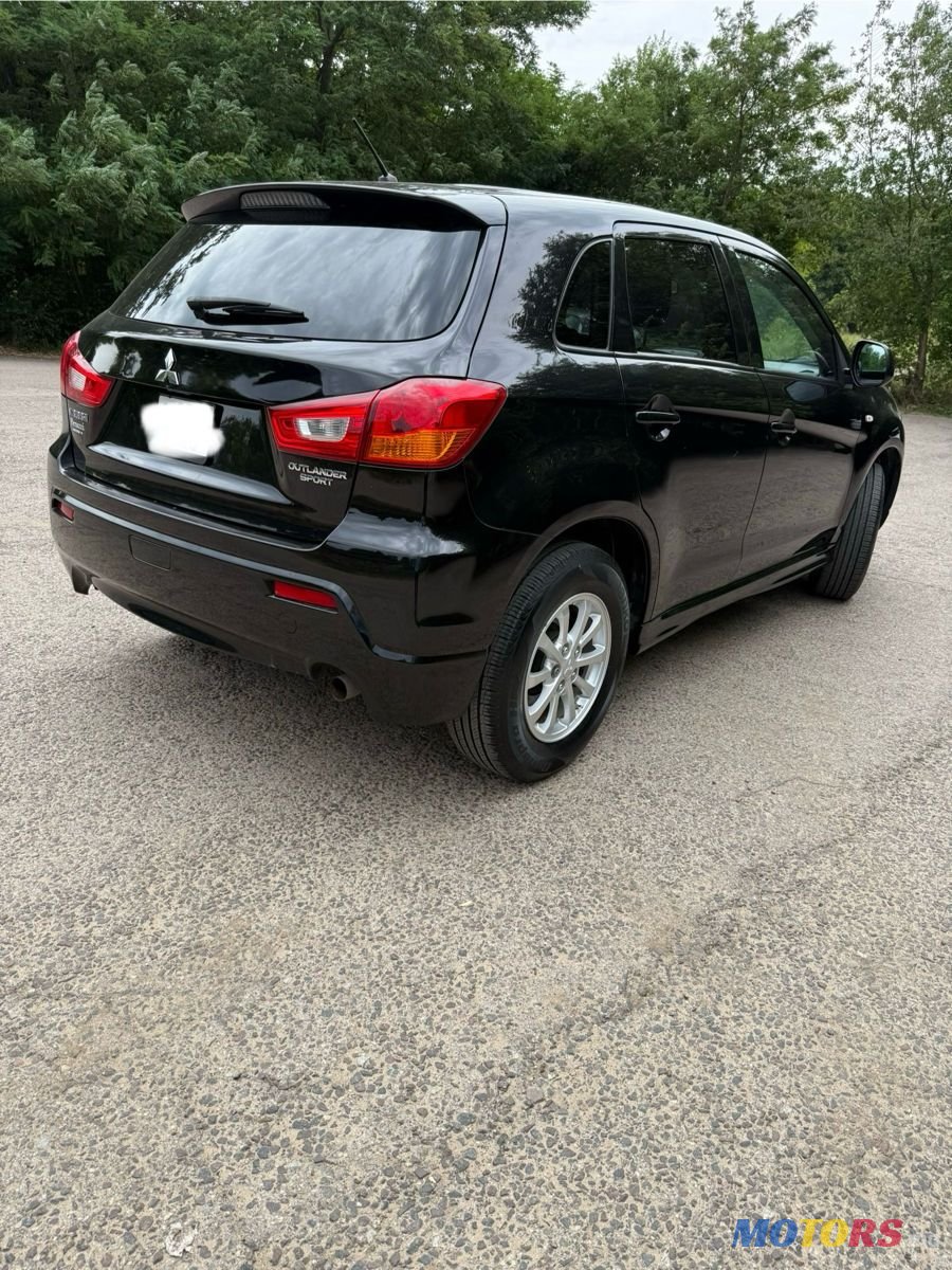 2011' Mitsubishi ASX photo #4