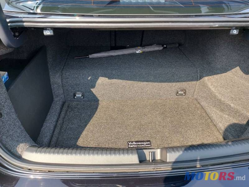 2013' Volkswagen Jetta photo #4