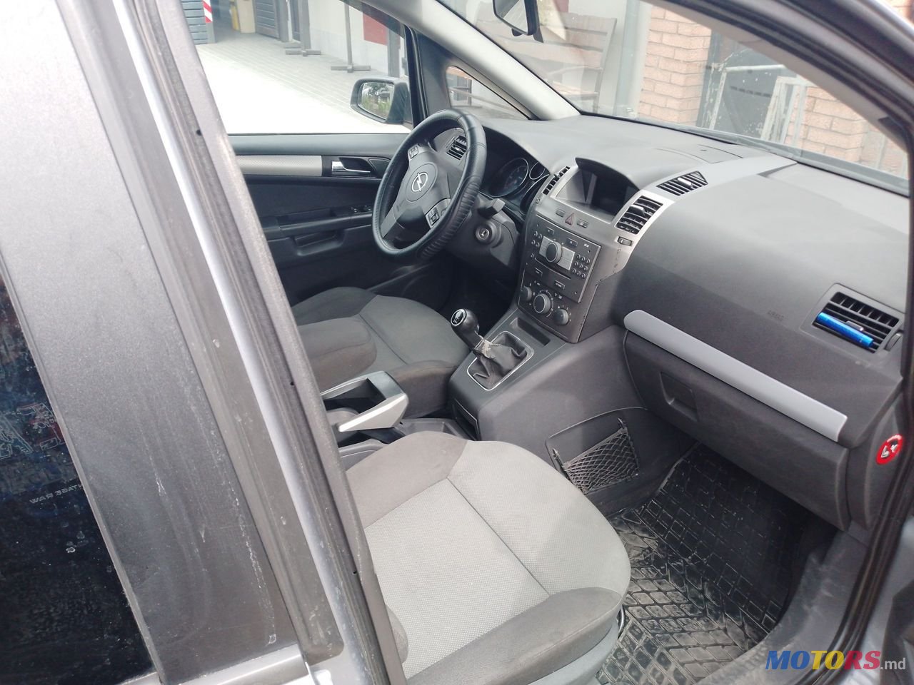 2006' Opel Zafira photo #5