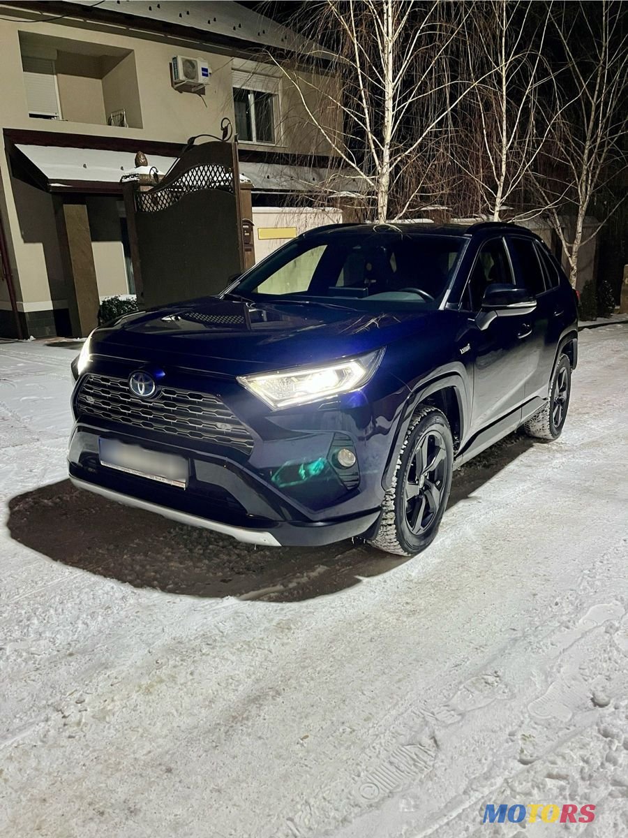2019' Toyota RAV4 photo #1